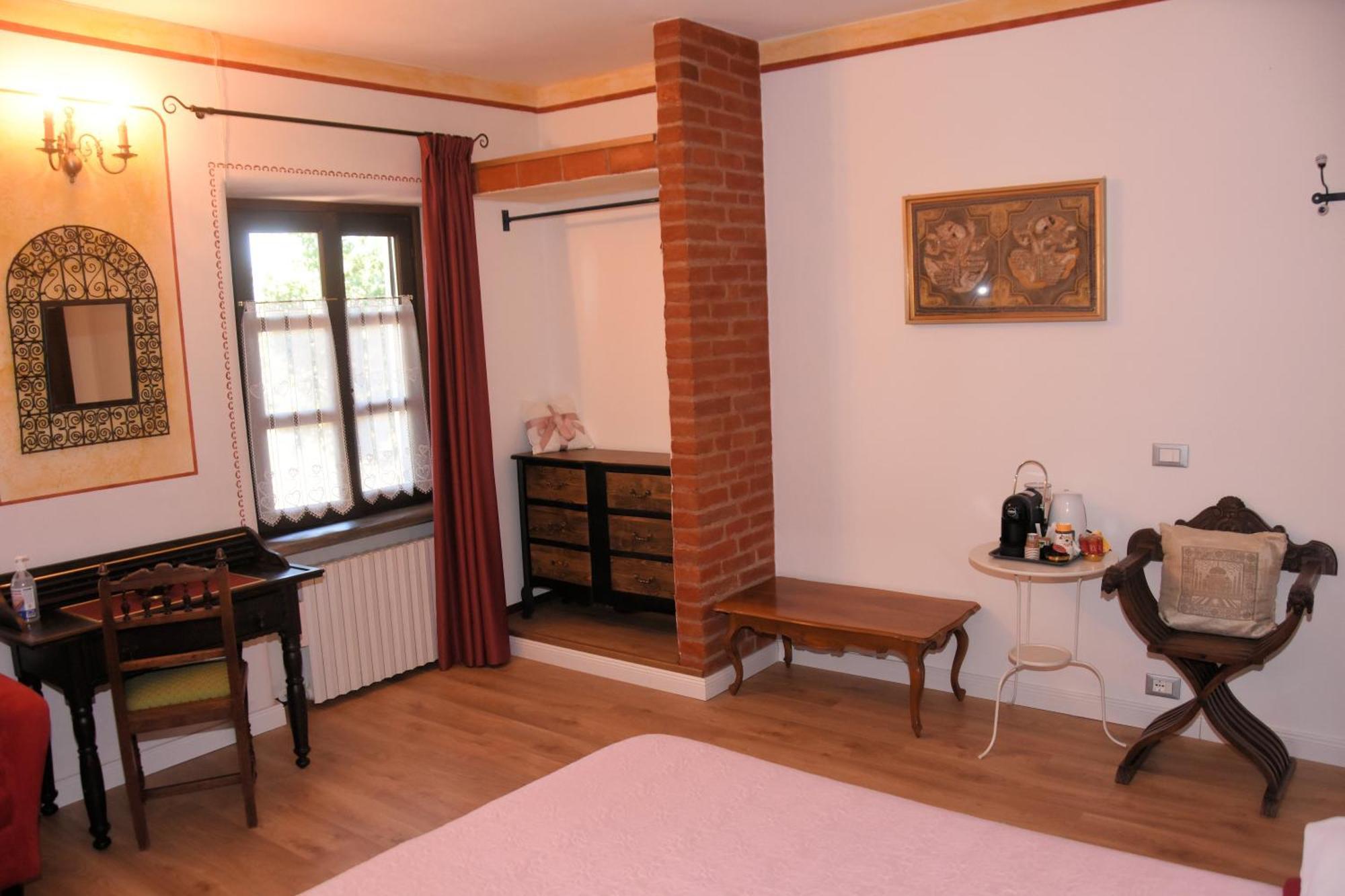 Guest House La Carolina Tigliole Exteriör bild